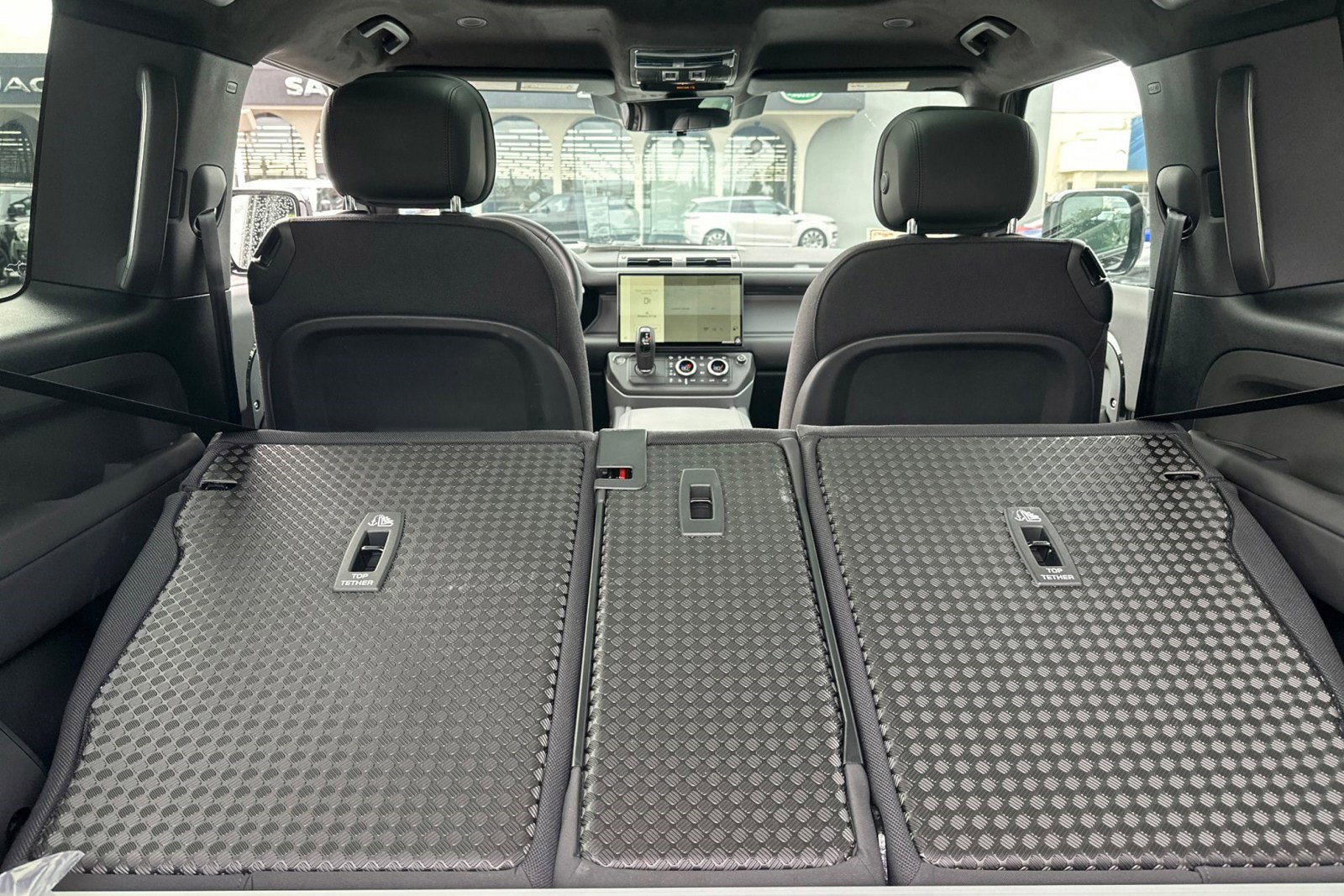New 2026 Land Rover Defender 90 V8 AWD/4WD image 27