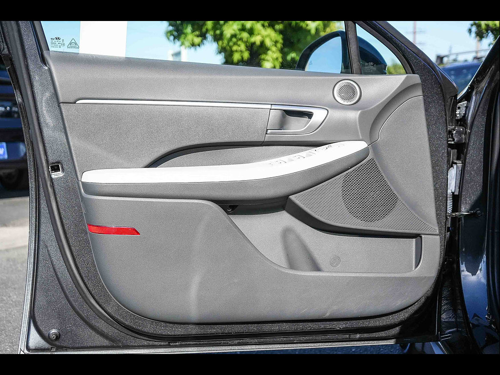 Certified 2025 Hyundai Sonata SE FWD image 23