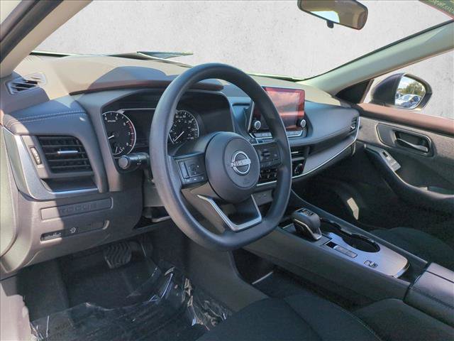 Used 2023 Nissan Rogue S FWD image 10