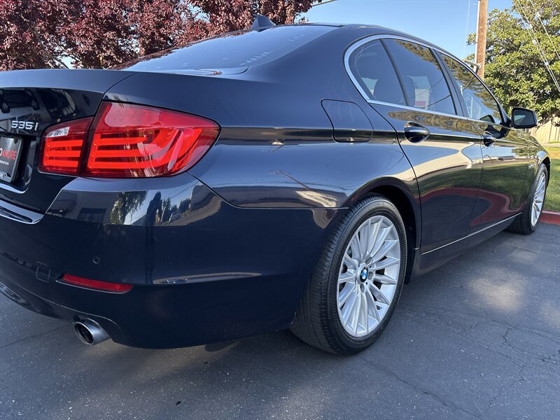 Used 2011 BMW 535i Sedan RWD image 12