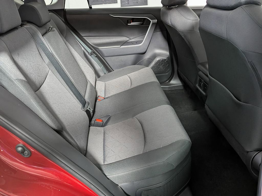 Certified 2025 Toyota RAV4 XLE image 40
