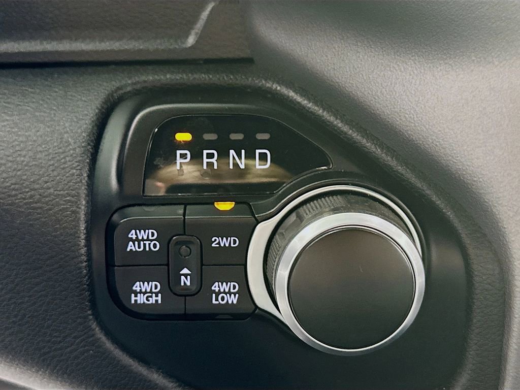 Used 2022 RAM 1500 Big Horn AWD/4WD image 9