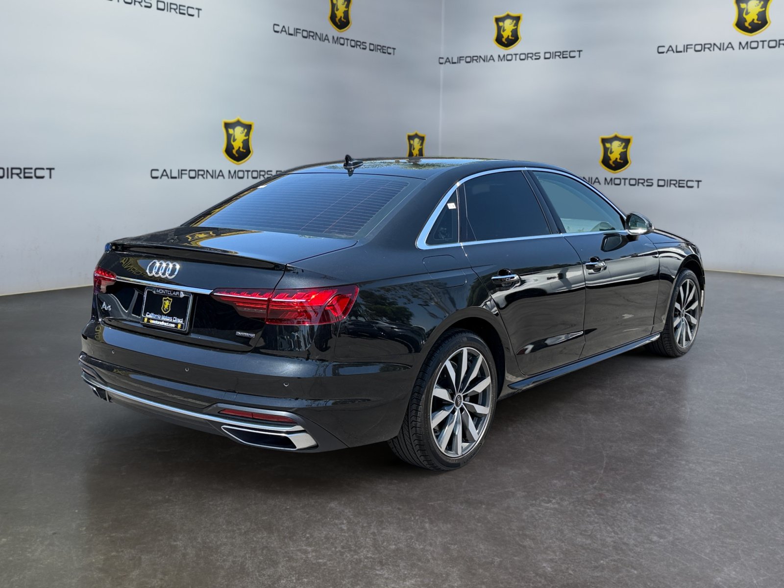 Used 2024 Audi A4 2.0T Premium w/ Convenience Package AWD/4WD image 5