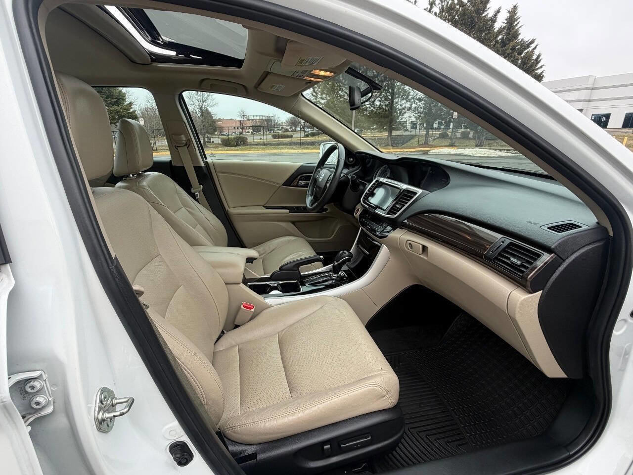 Used 2016 Honda Accord EX-L image 15