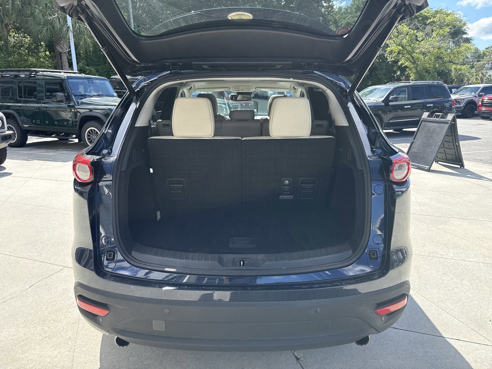 Used 2021 MAZDA CX-9 Touring w/ Touring Premium Package FWD image 29