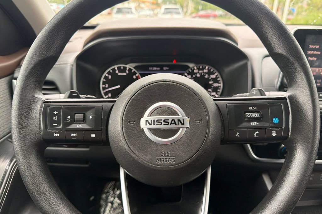 Used 2021 Nissan Rogue SV FWD image 21