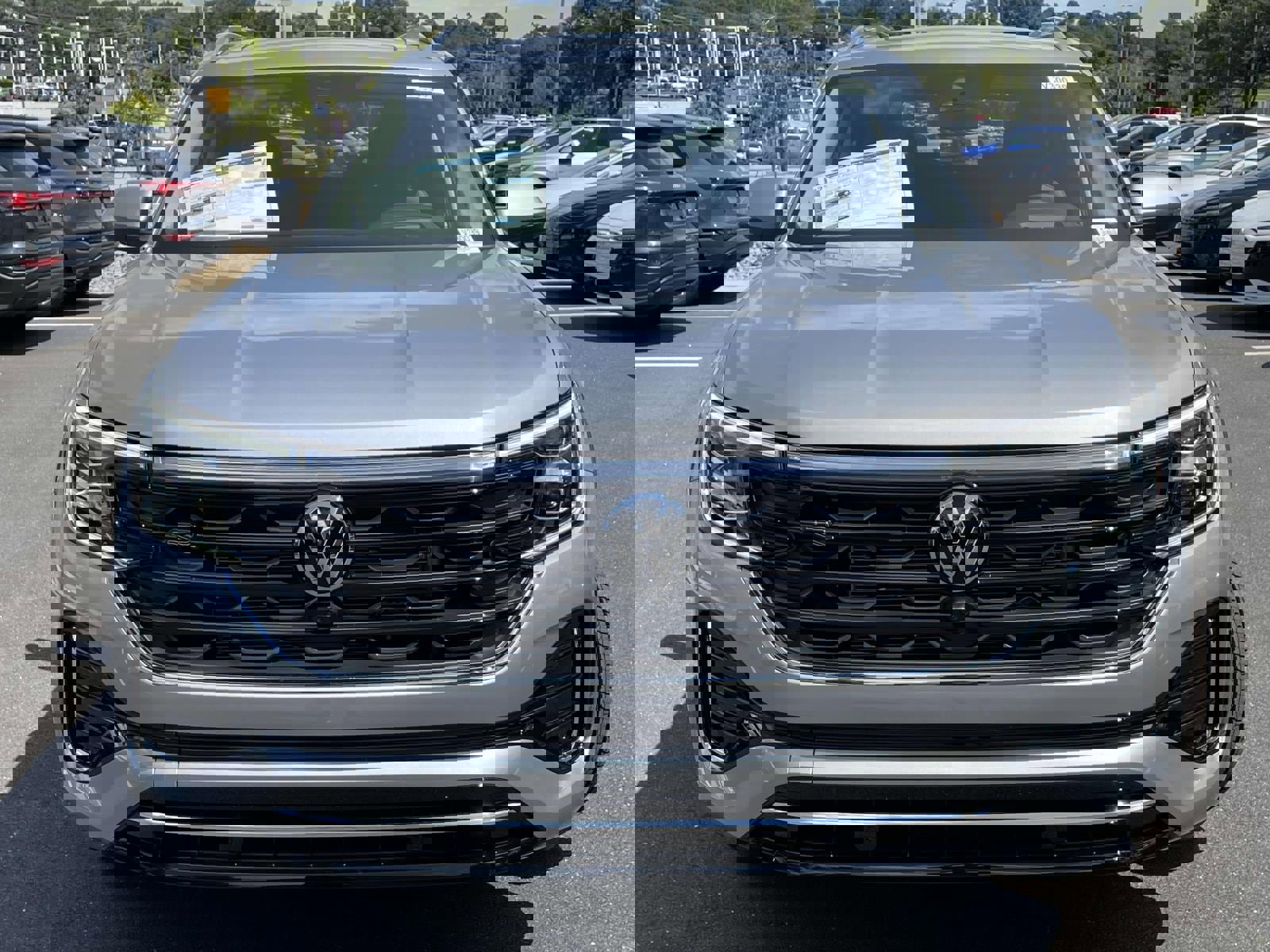 New 2026 Volkswagen Atlas SEL Premium R-Line image 2