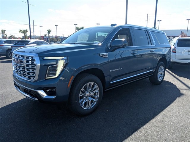 New 2026 GMC Yukon XL Denali w/ Sun & Power Step Package image 8