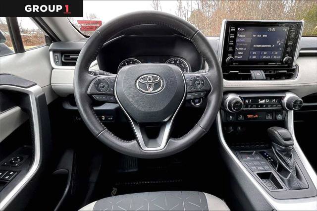 Certified 2020 Toyota RAV4 XLE w/ Convenience Package image 6