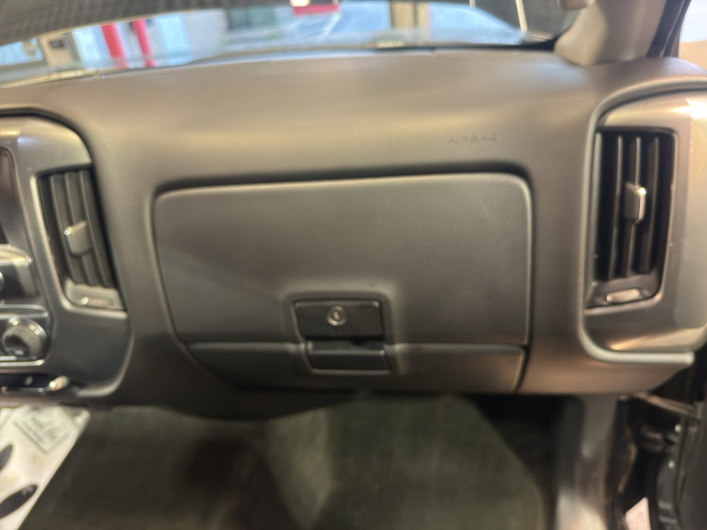 Used 2017 Chevrolet Silverado 1500 LT w/ Redline Edition image 20