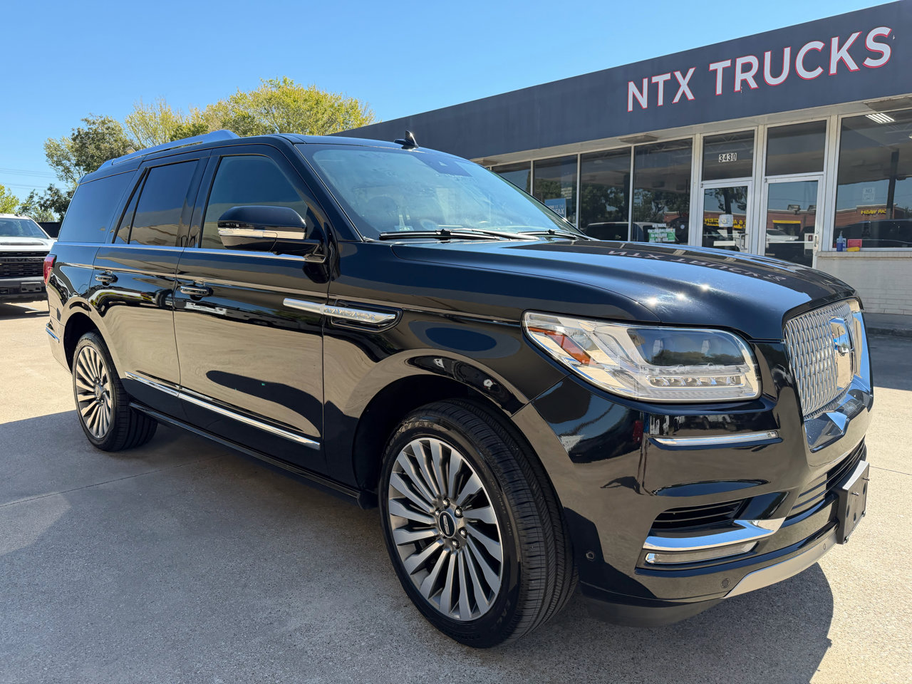 Used 2020 Lincoln Navigator Reserve w/ Luxury Package image 7