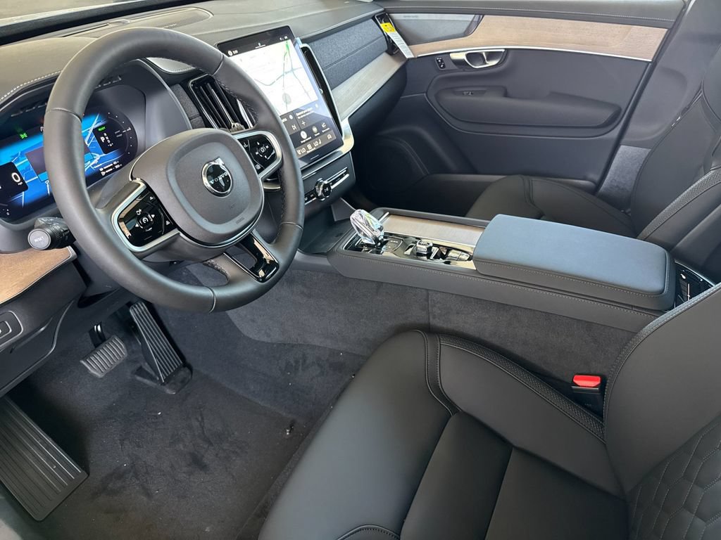 New 2026 Volvo XC90 T8 Plus AWD/4WD image 9