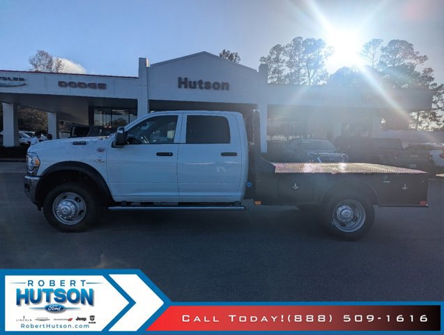 New 2024 RAM 5500 Tradesman w/ Chrome Appearance Group image 1