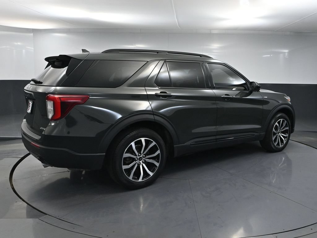 Used 2023 Ford Explorer ST-Line AWD/4WD image 5
