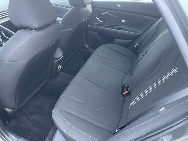 Used 2024 Hyundai Elantra SEL image 13