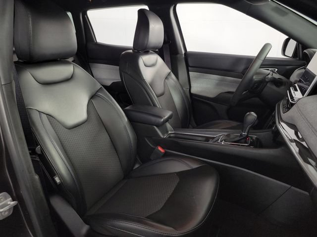 Used 2023 Jeep Compass Latitude w/ Convenience Group AWD/4WD image 15