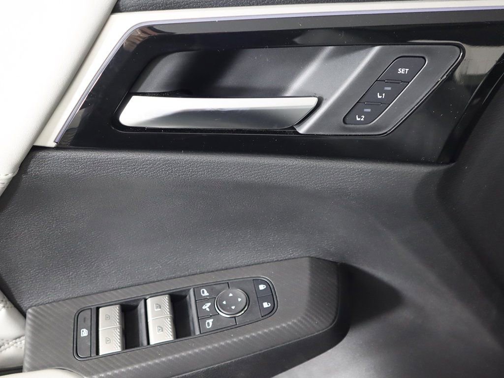New 2025 Mitsubishi Outlander SEL AWD/4WD image 40