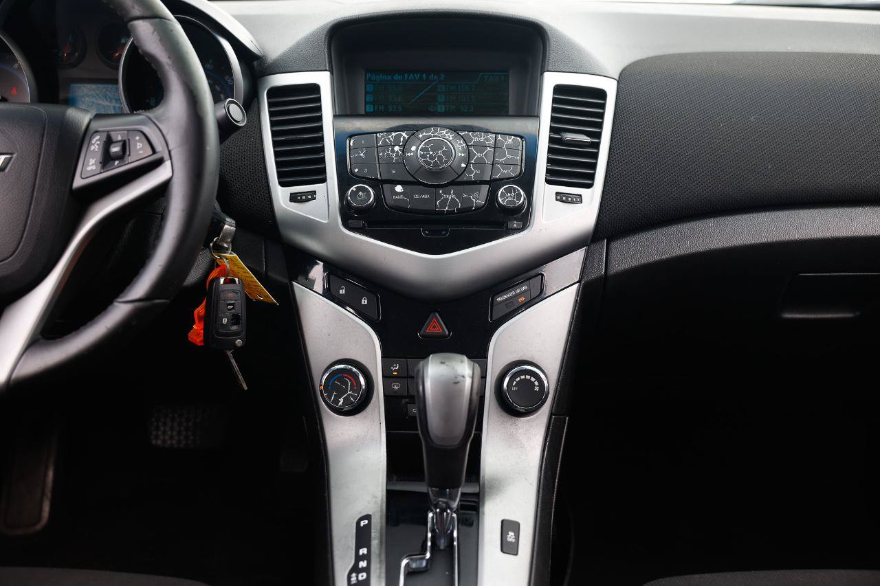 Used 2013 Chevrolet Cruze LT FWD image 33