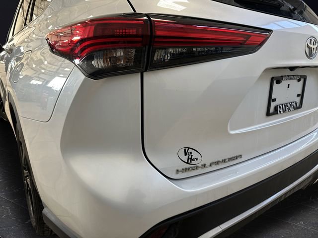 Used 2023 Toyota Highlander XSE image 36