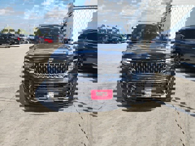 New 2025 Jeep Grand Cherokee L Overland w/ Luxury Tech Group IV image 8