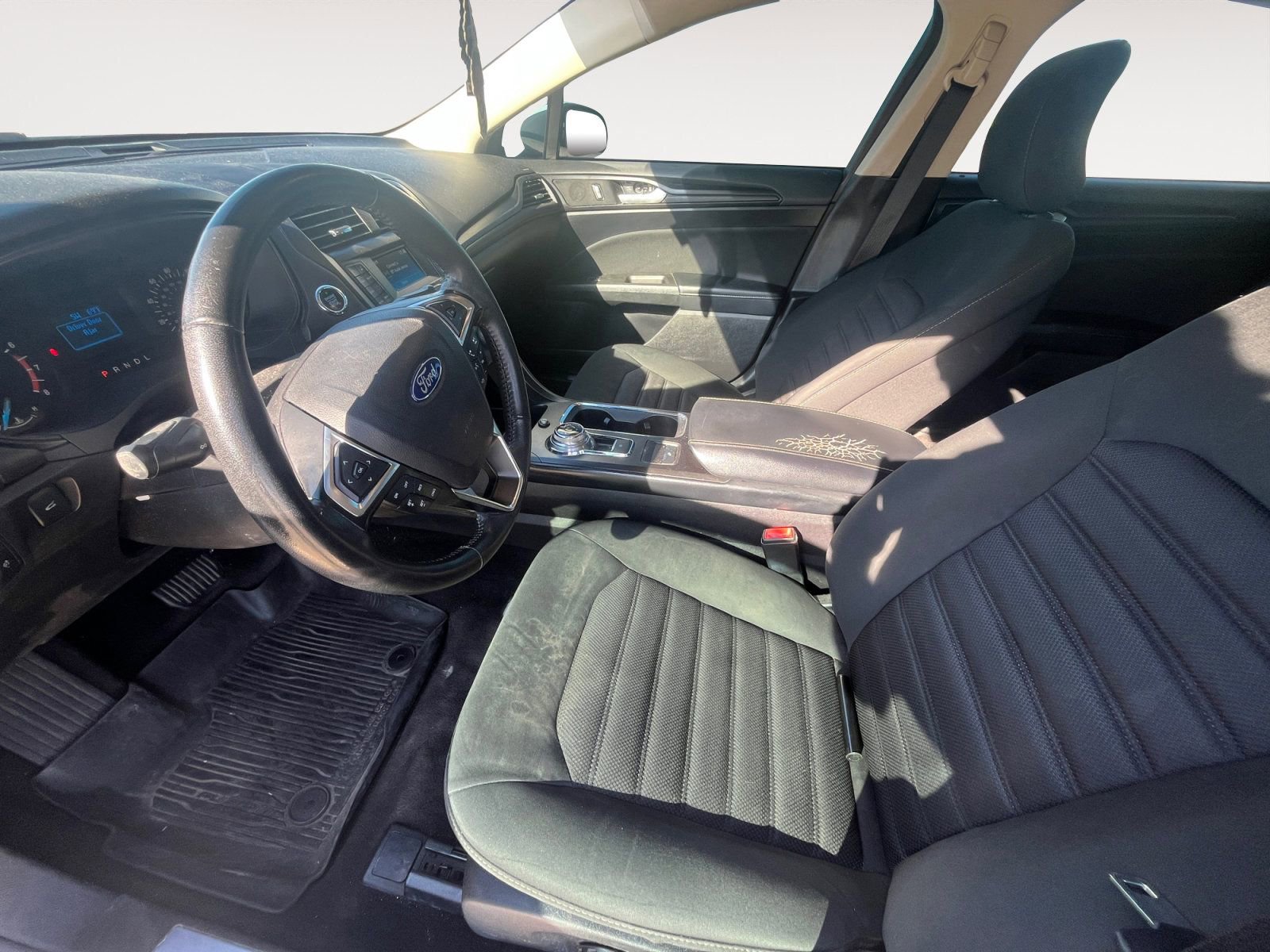 Used 2018 Ford Fusion S w/ Equipment Group 101A image 6