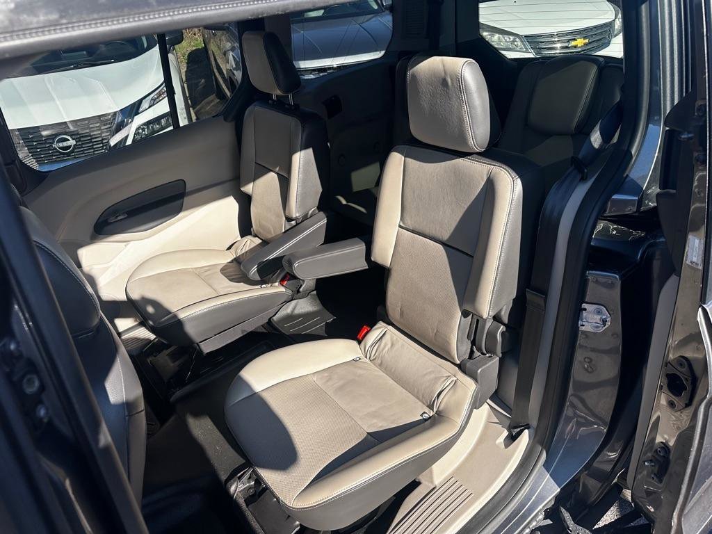 Used 2016 Ford Transit Connect Titanium FWD image 9