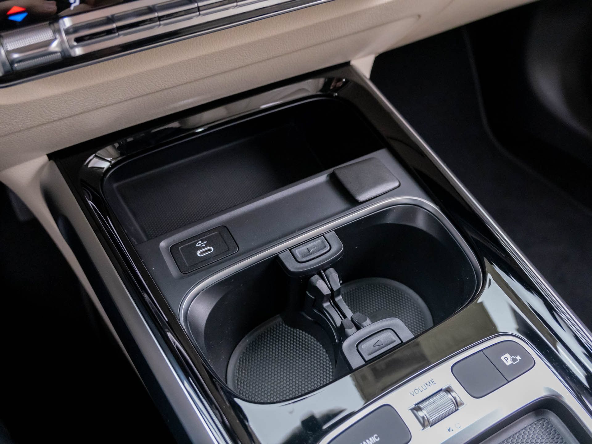 New 2026 Mercedes-Benz GLB 250 4MATIC image 27