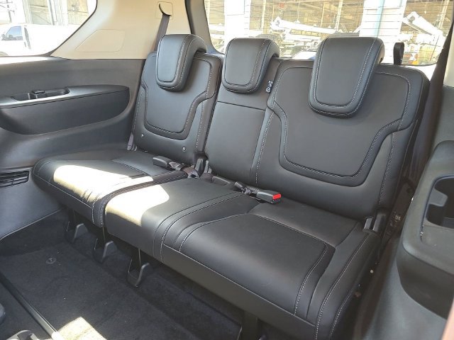 Certified 2026 Nissan Armada SV AWD/4WD image 2