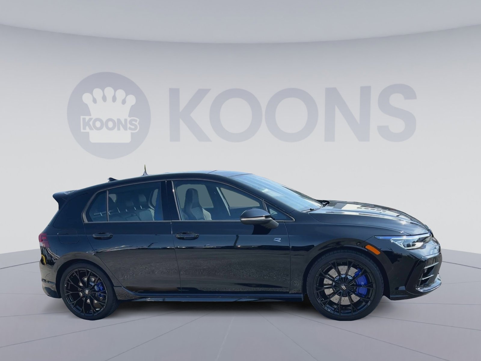 Used 2026 Volkswagen Golf AWD/4WD image 2