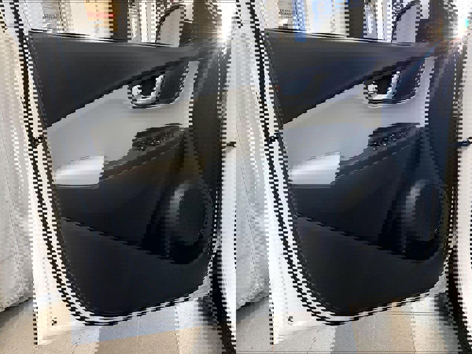 Certified 2023 Hyundai Kona SEL w/ Convenience Package AWD/4WD image 9