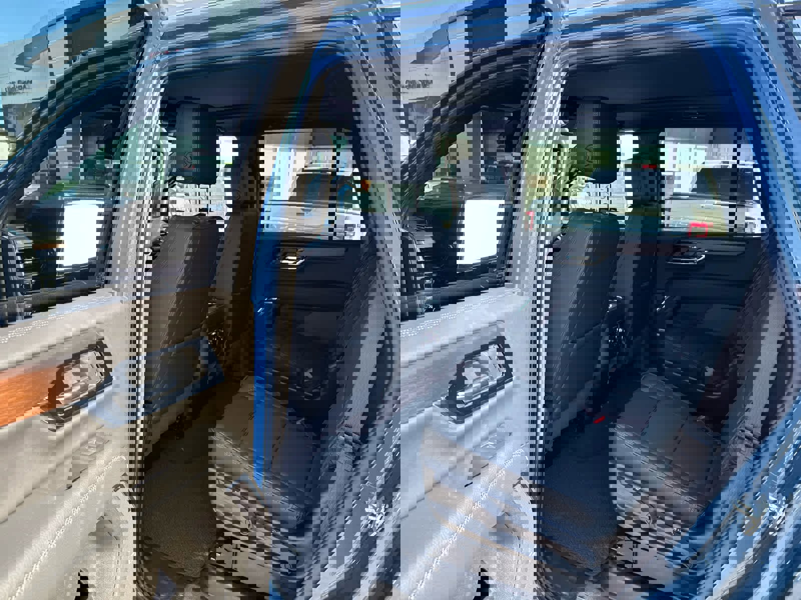 New 2026 GMC Yukon Denali w/ Sun & Power Step Package image 23