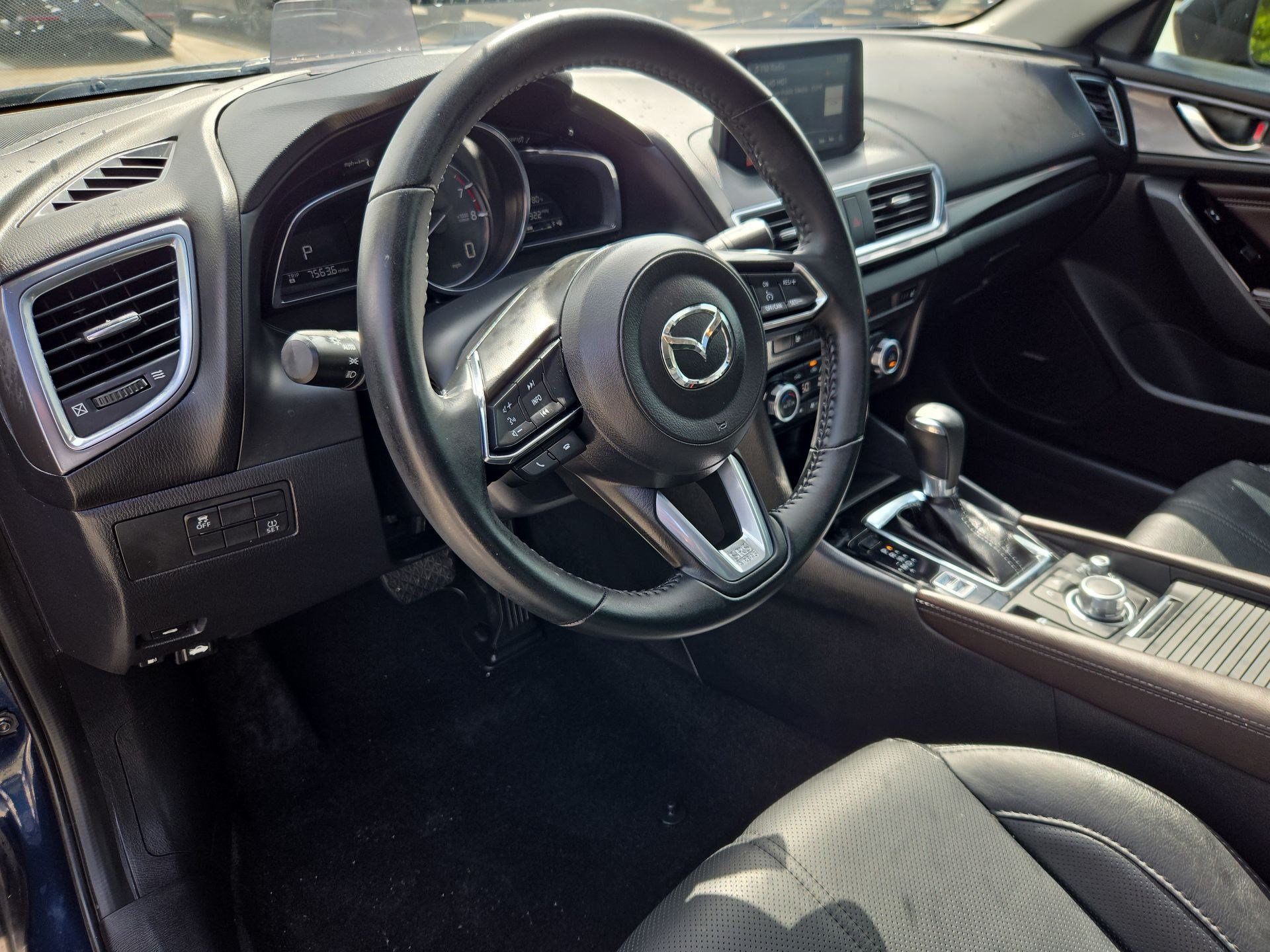 Used 2018 MAZDA MAZDA3 Grand Touring FWD image 12