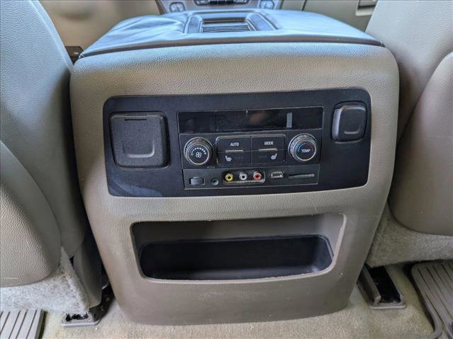 Used 2015 Chevrolet Suburban LTZ image 14