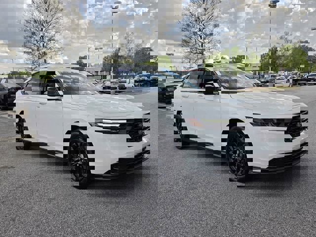 Certified 2025 Honda Accord SE image 8