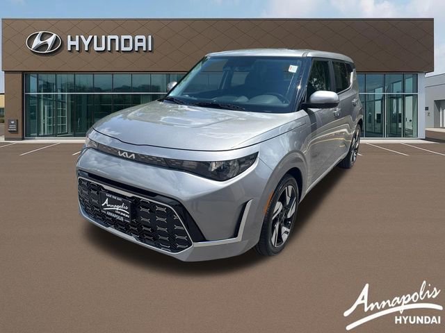 Used 2024 Kia Soul GT-Line FWD image 1