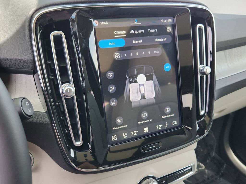 New 2026 Volvo XC40 B5 Ultra w/ Climate Package AWD/4WD image 10