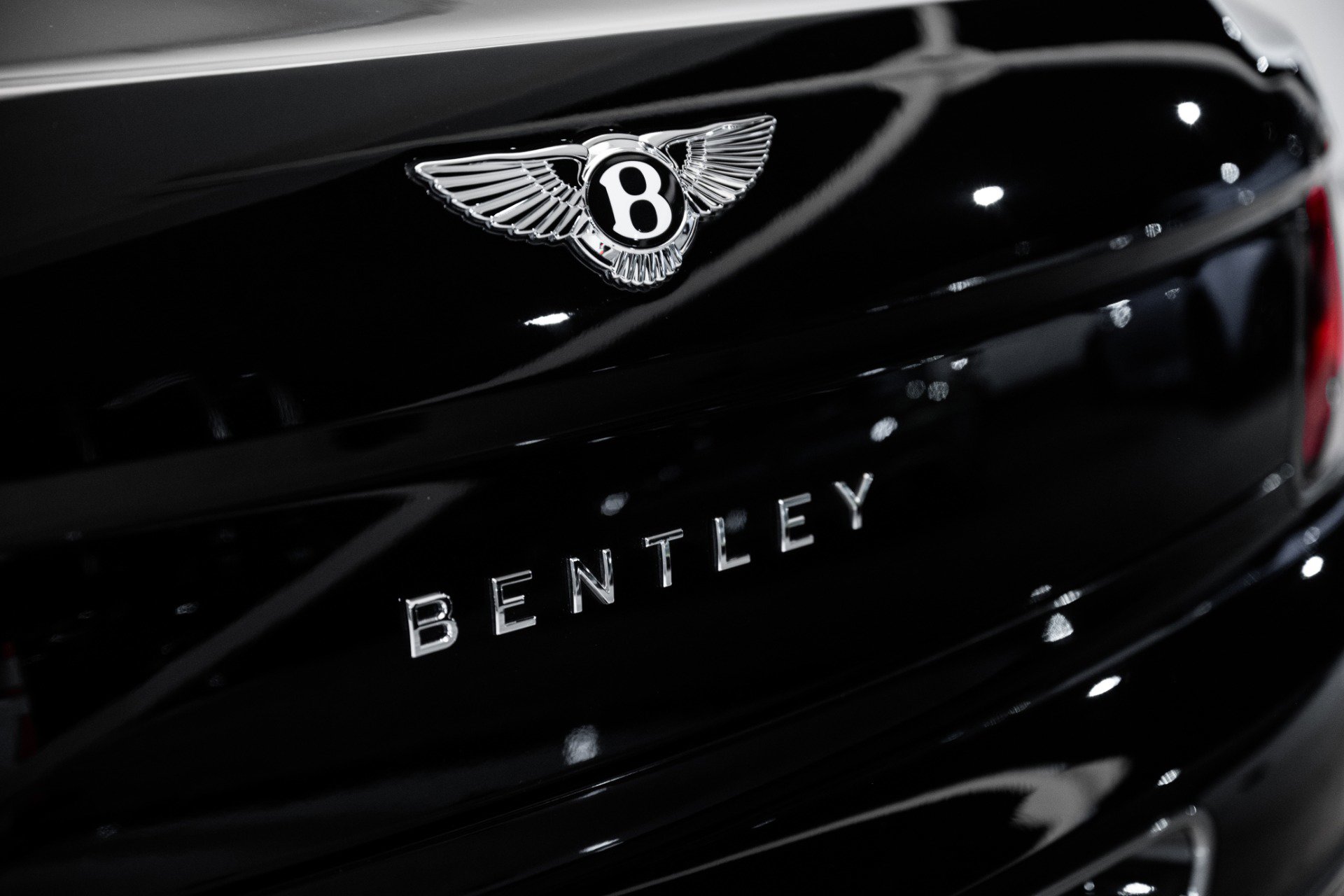 Used 2024 Bentley Flying Spur W12 image 14