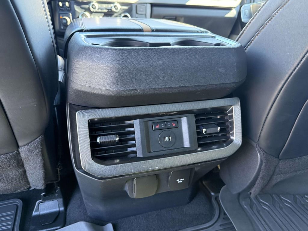 Used 2024 Ford F250 Platinum image 14