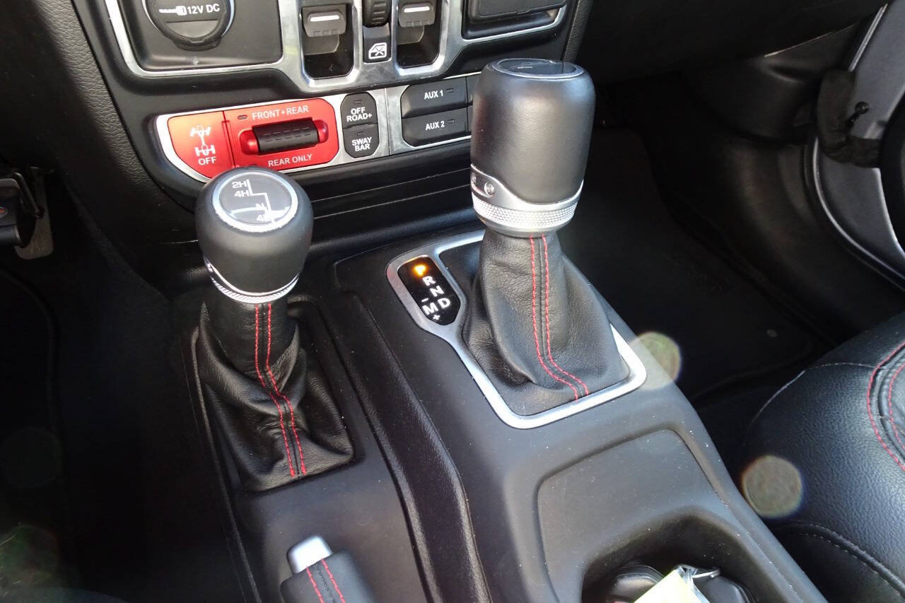 Used 2020 Jeep Gladiator Rubicon AWD/4WD image 25