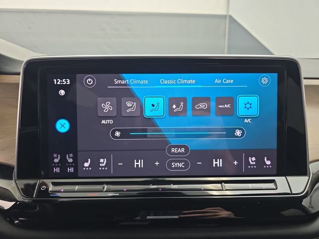 Used 2024 Volkswagen Atlas SE image 33