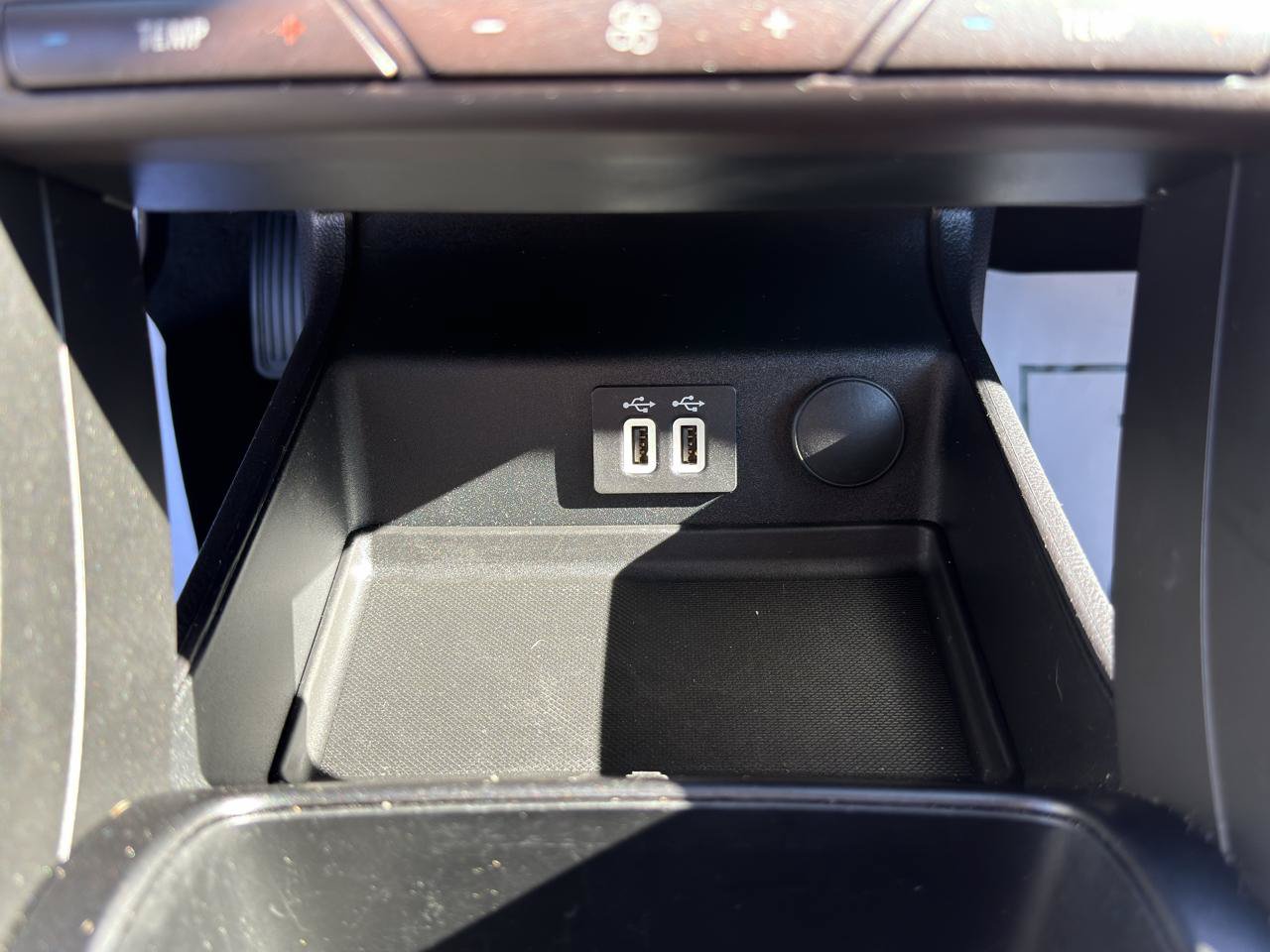Used 2020 Ford Fusion Titanium AWD/4WD image 17
