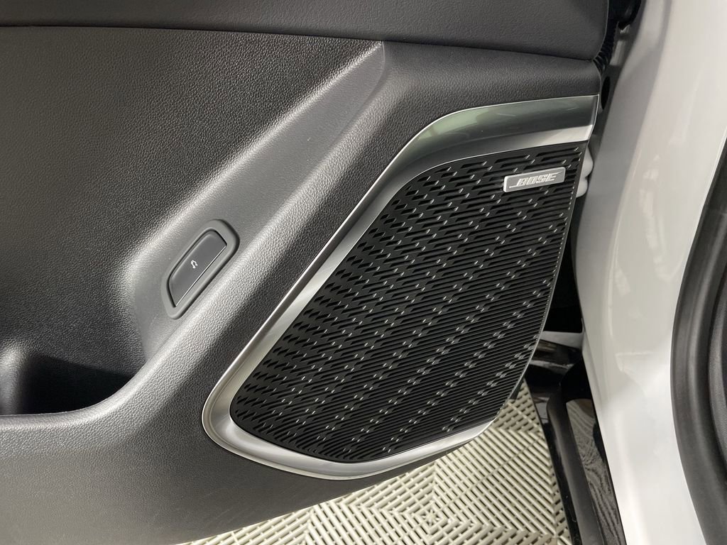 Used 2025 Buick Enclave Sport Touring image 23