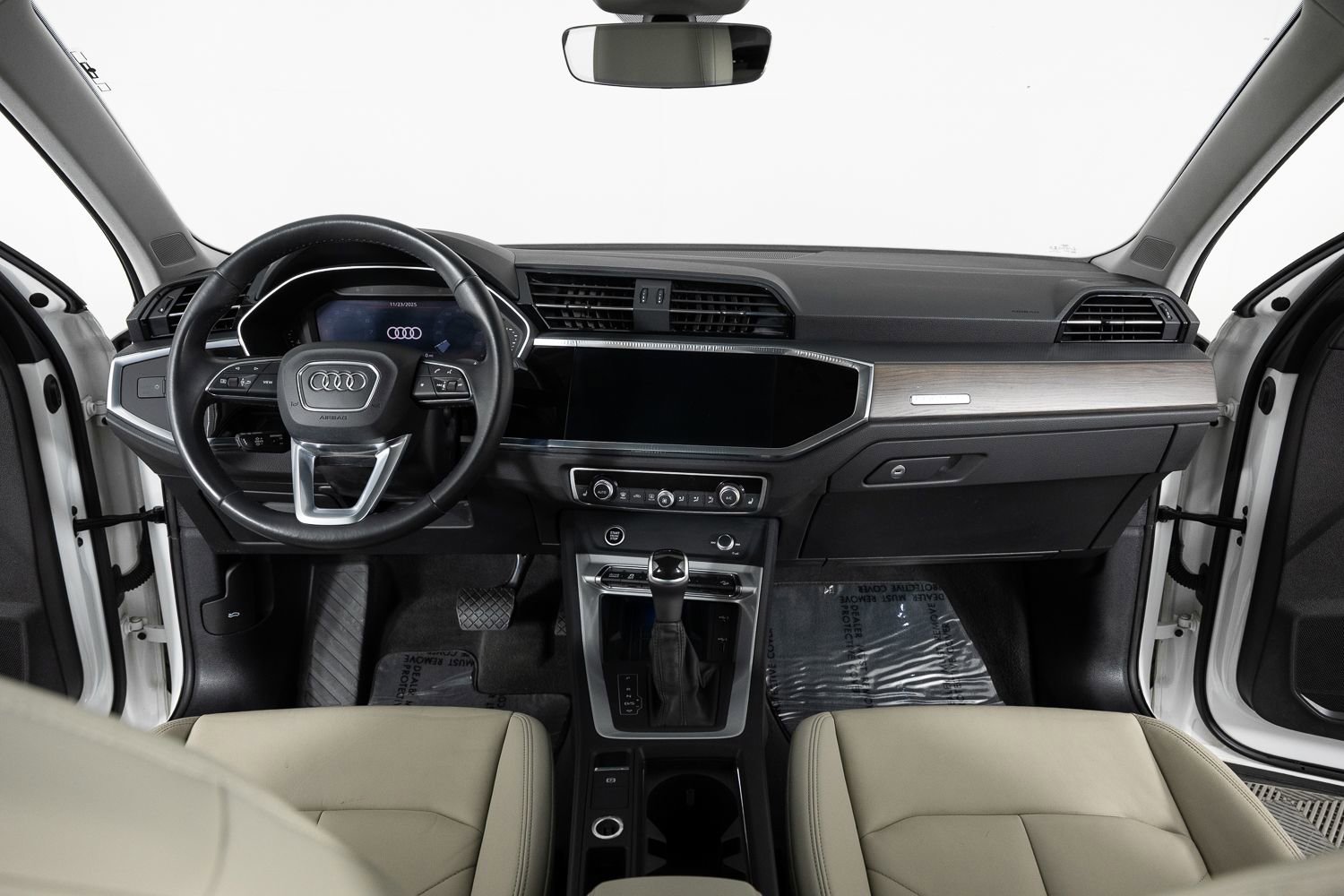 Used 2021 Audi Q3 2.0T Premium Plus w/ Premium Plus Package image 30