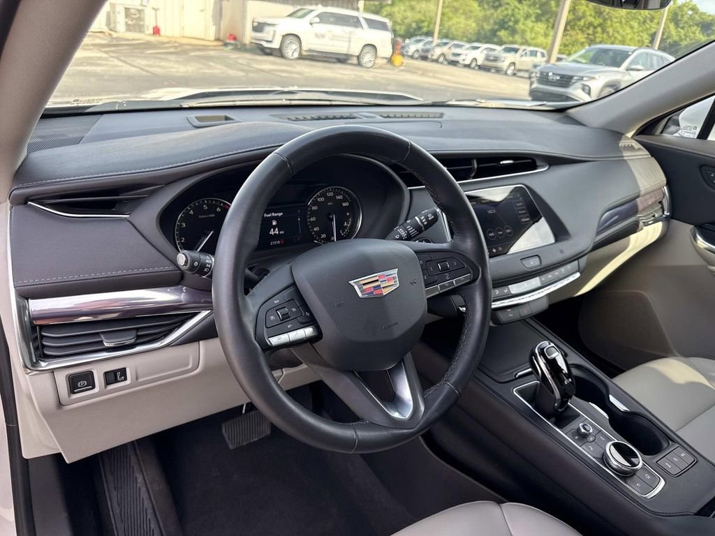 Used 2020 Cadillac XT4 Luxury image 33