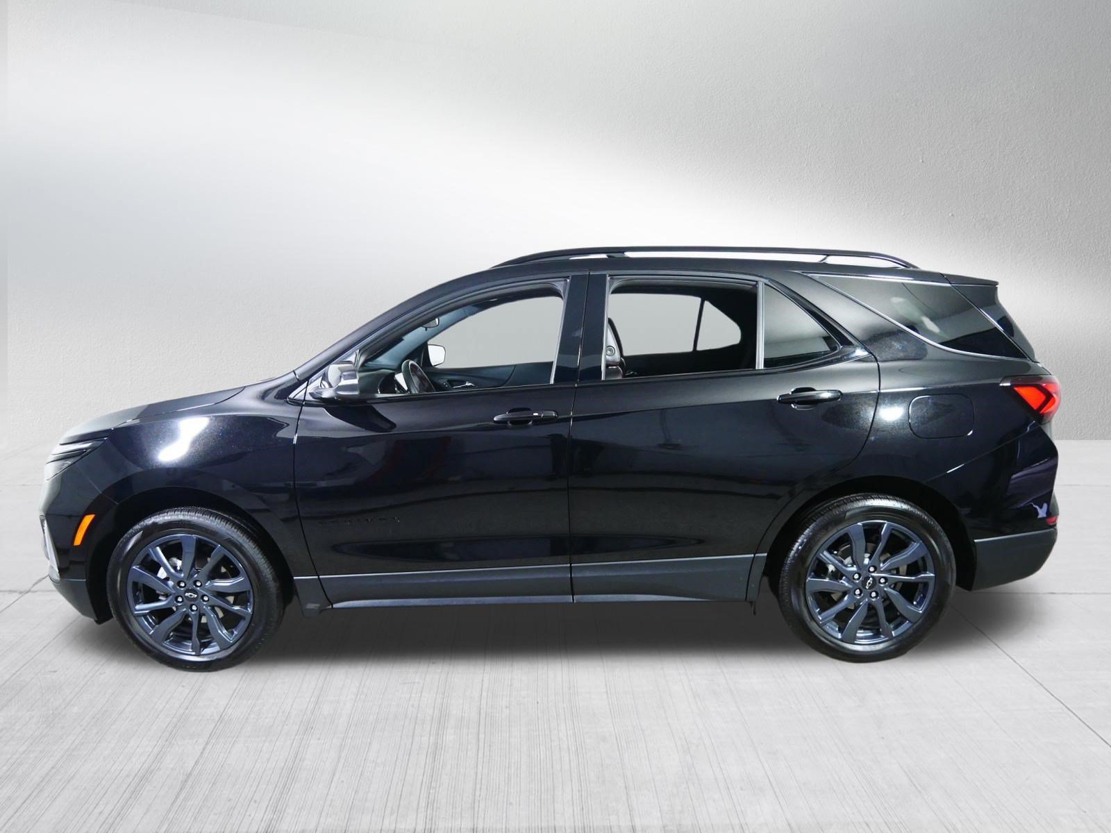 Used 2024 Chevrolet Equinox RS w/ RS Leather Package AWD/4WD image 4
