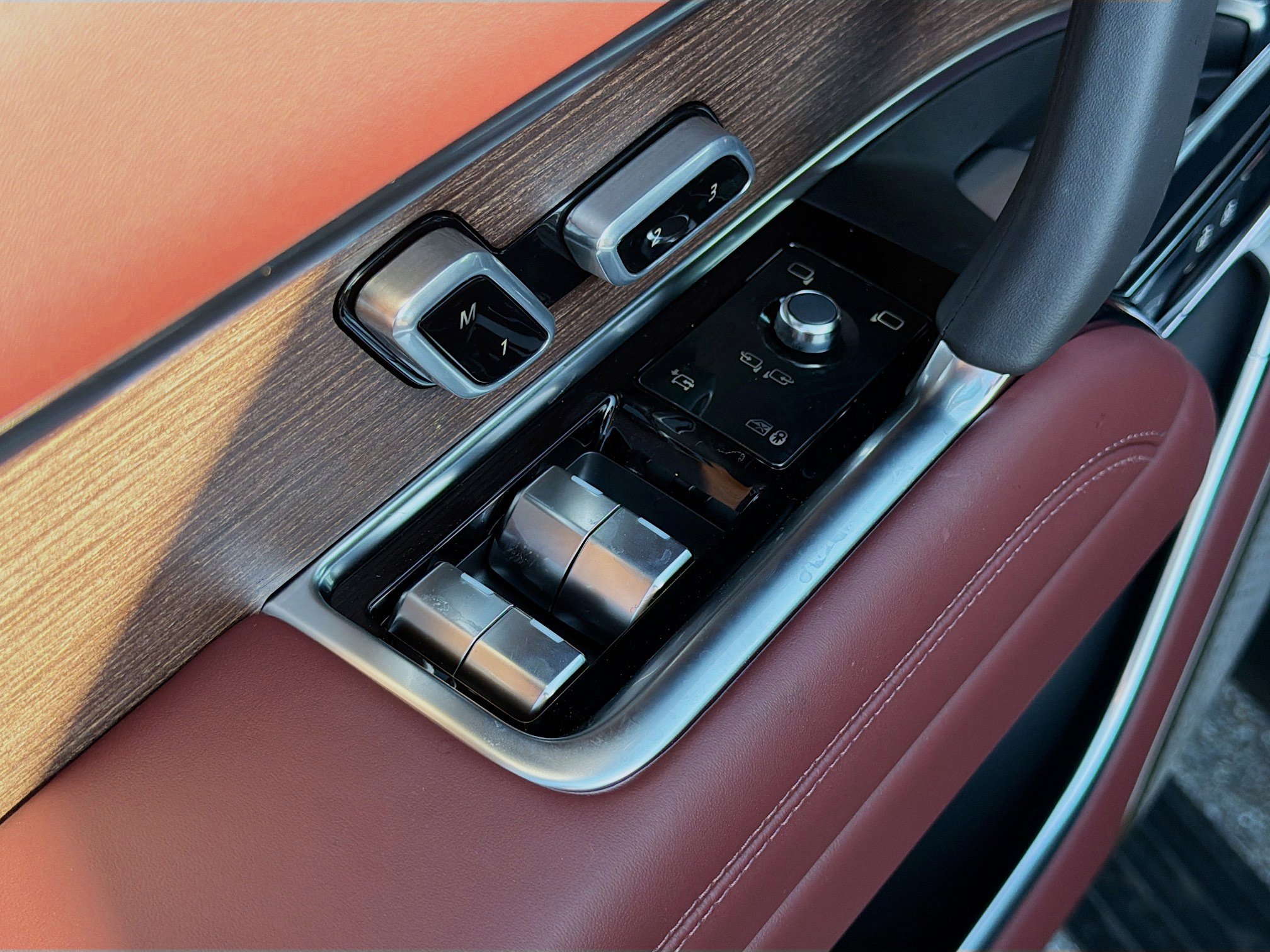 New 2026 Land Rover Range Rover Long Wheelbase Autobiography image 24