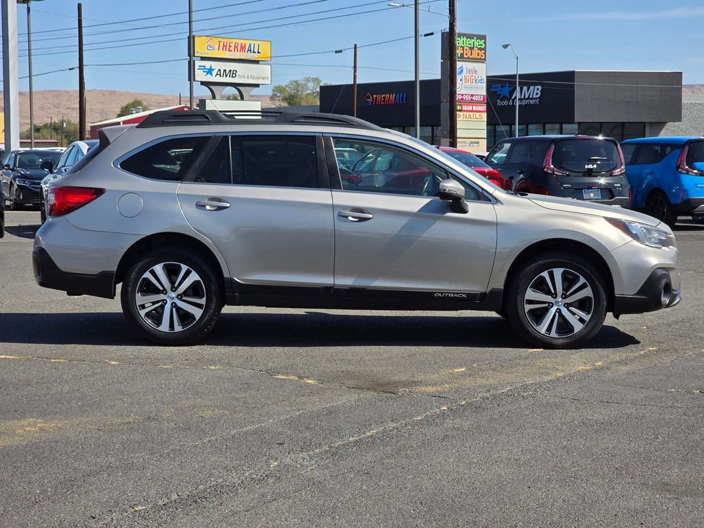 Used 2019 Subaru Outback 2.5i Limited image 6