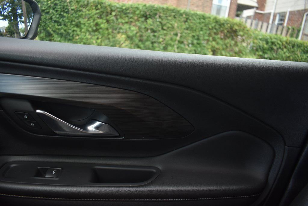 Used 2023 GMC Terrain SLT image 20