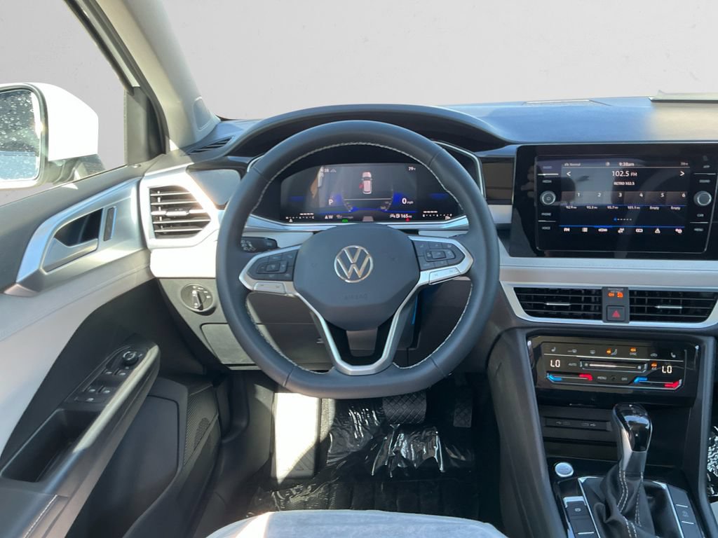 New 2026 Volkswagen Taos SE AWD/4WD image 12