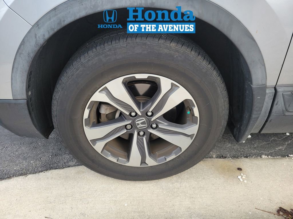 Used 2019 Honda CR-V LX image 4
